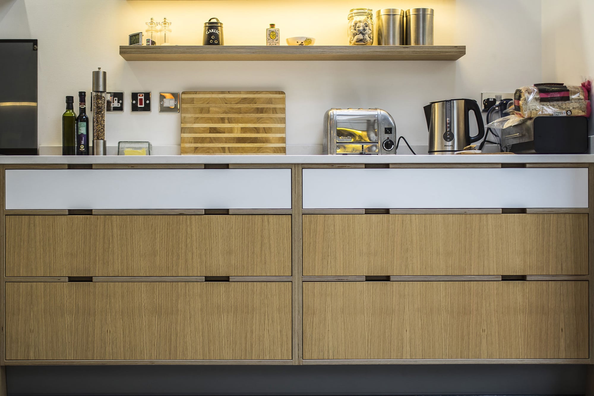 Oak veneered drawers