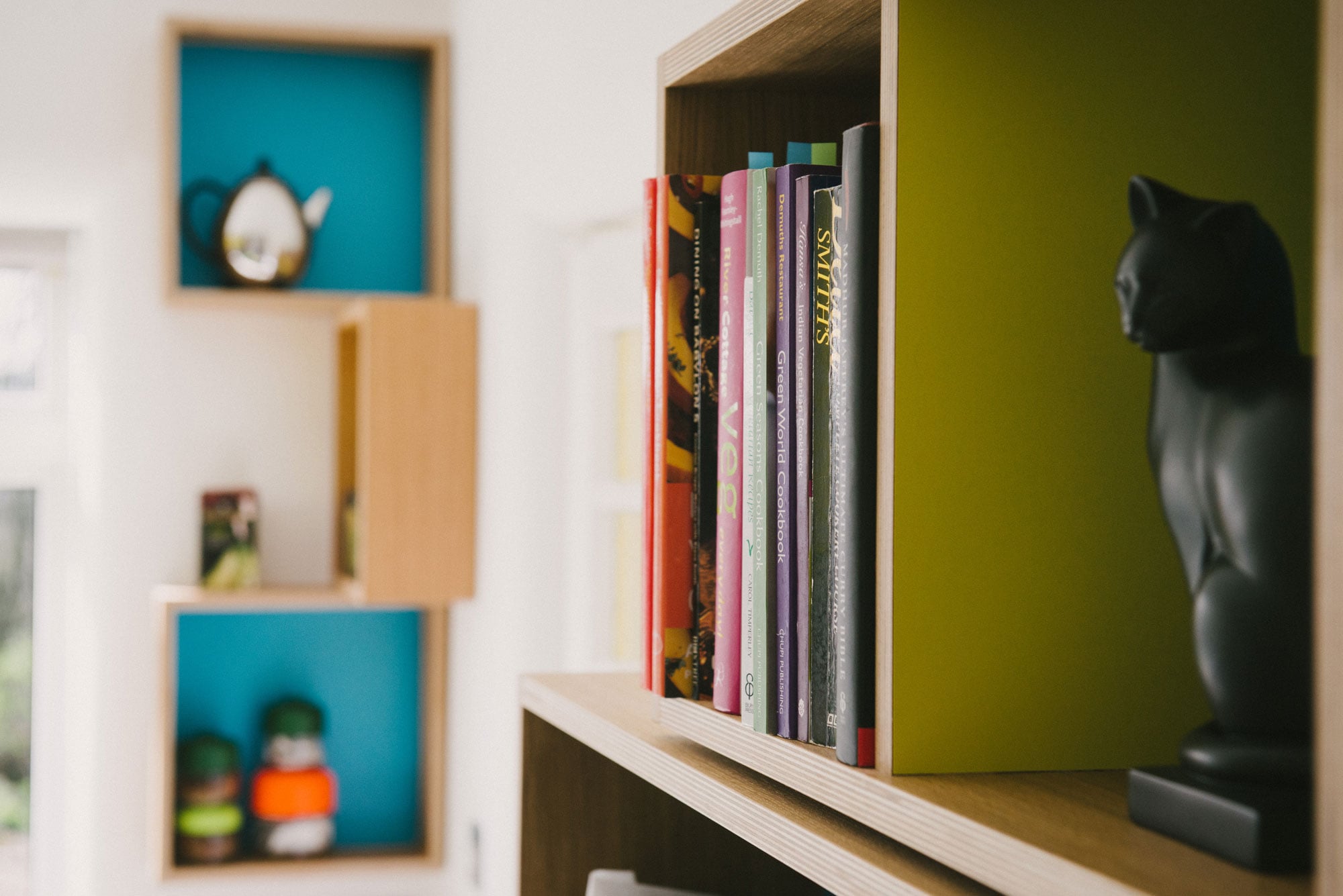 Yellow and blue plywood kitchen - shelving
