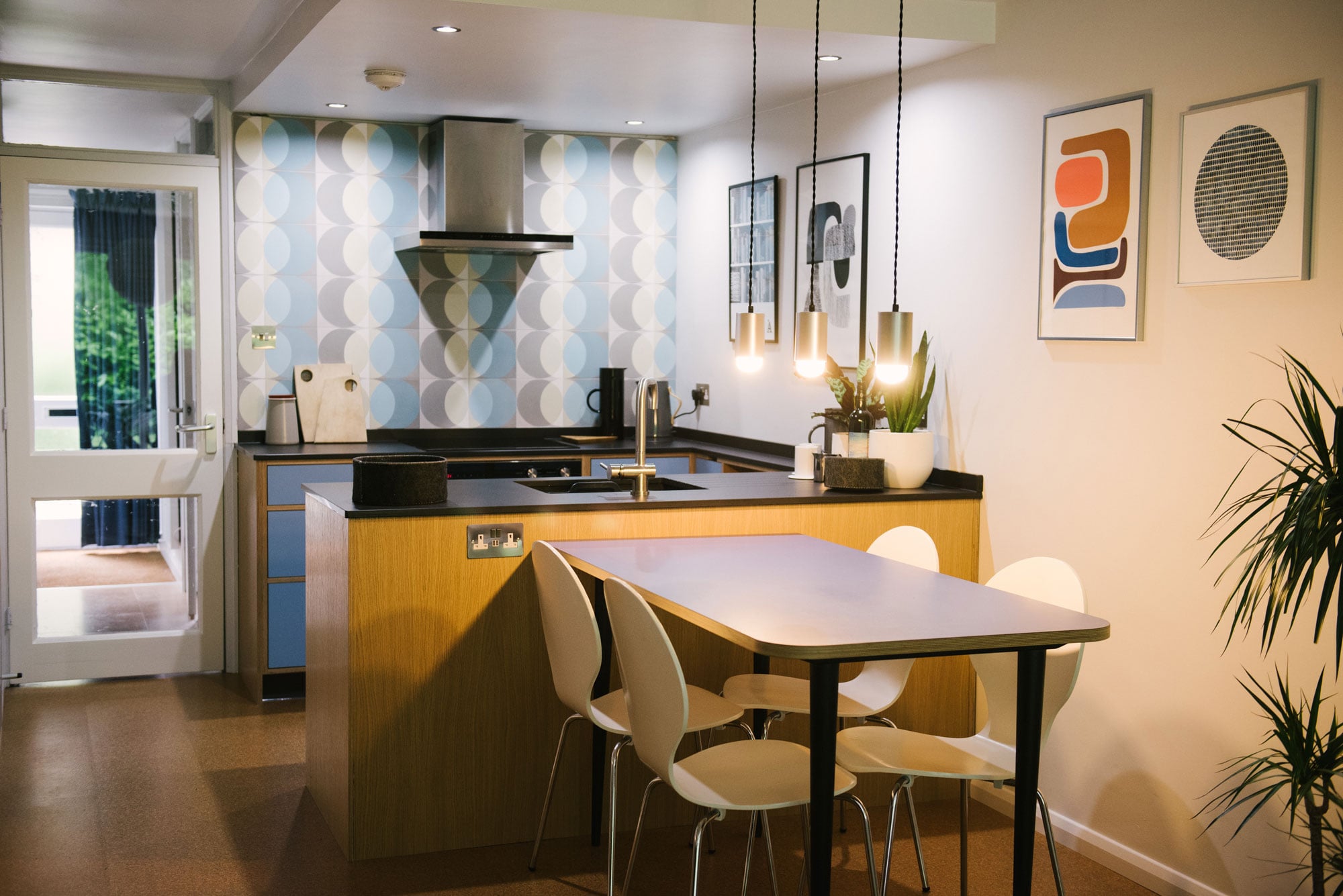 Mid-Century-Modern-Kitchen