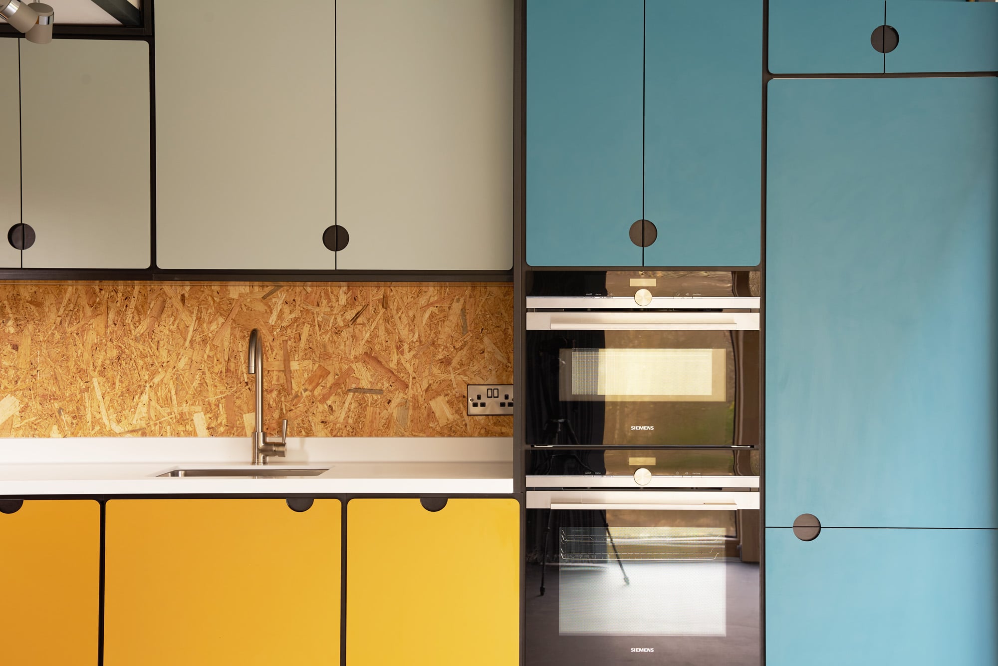valchromat kitchen cabinets 