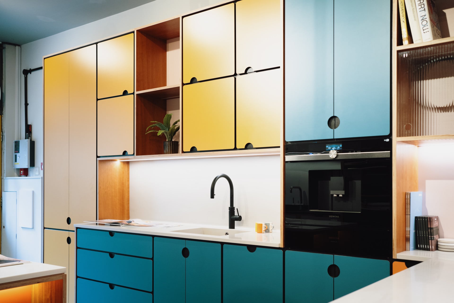 retro kitchen showroom