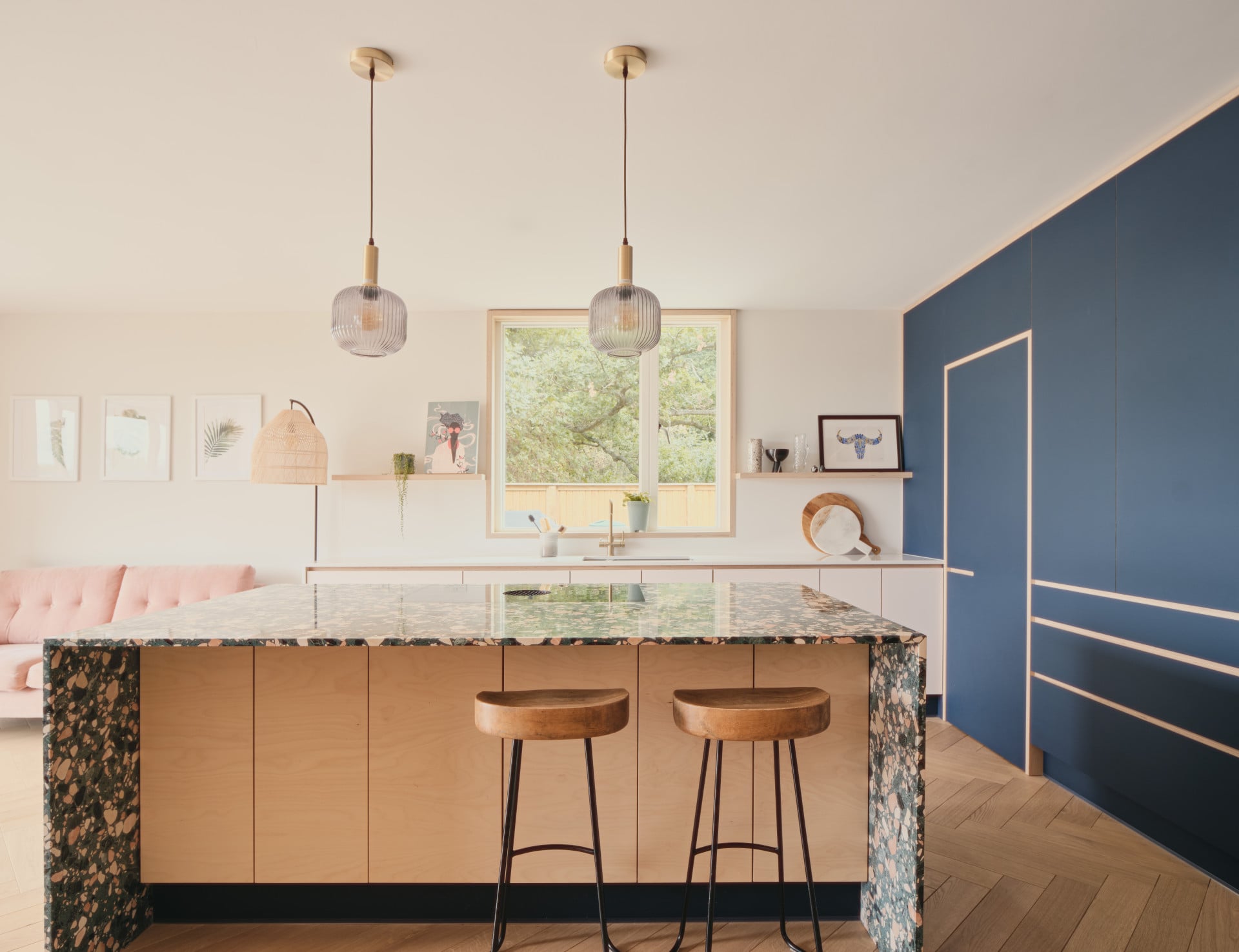 Blue & Pink Kitchen 