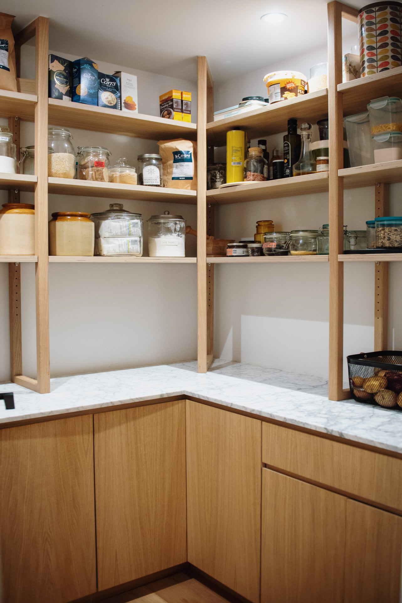 walk in pantry 